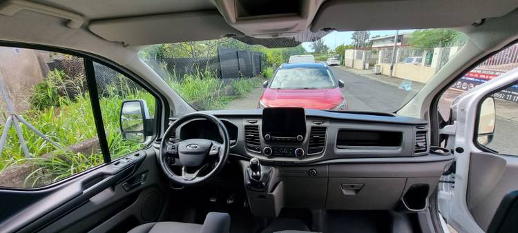 voiture occasion FORD TRANSIT CUSTOM à la Réunion disponible sur noutlauto.re