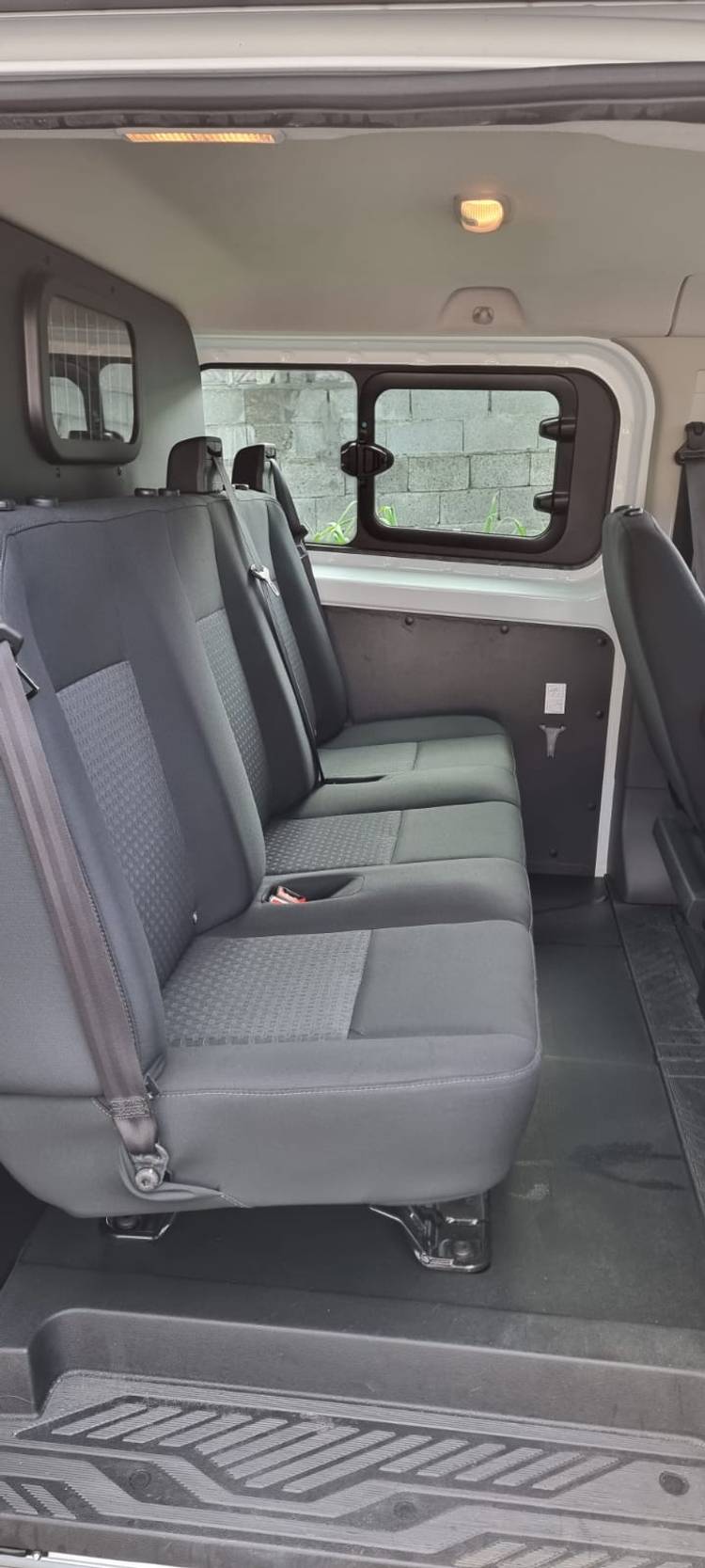 voiture occasion FORD TRANSIT CUSTOM à la Réunion disponible sur noutlauto.re