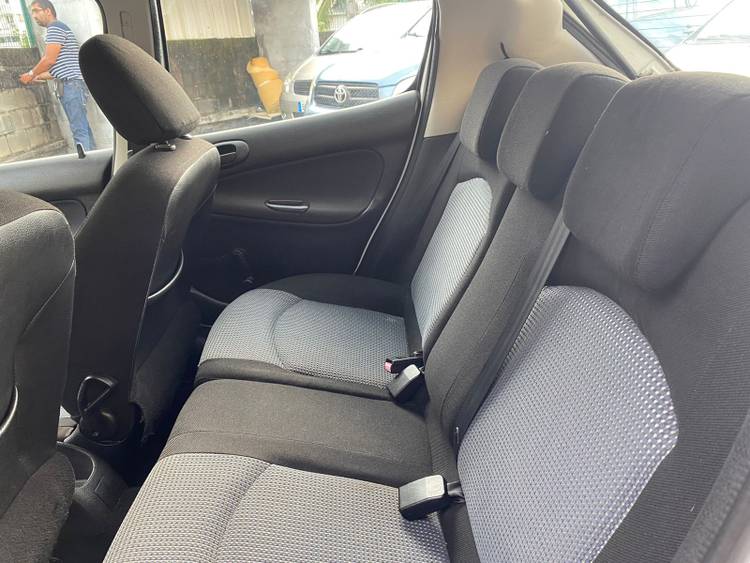 voiture occasion PEUGEOT 206 à la Réunion disponible sur noutlauto.re