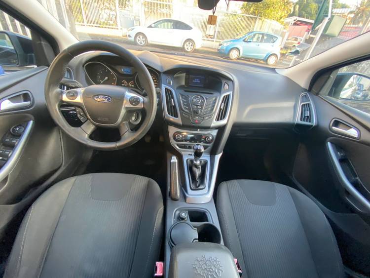 voiture occasion FORD FOCUS à la Réunion disponible sur noutlauto.re