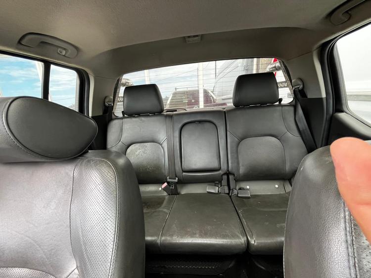 voiture occasion NISSAN NAVARA BOITE AUTO à la Réunion disponible sur noutlauto.re