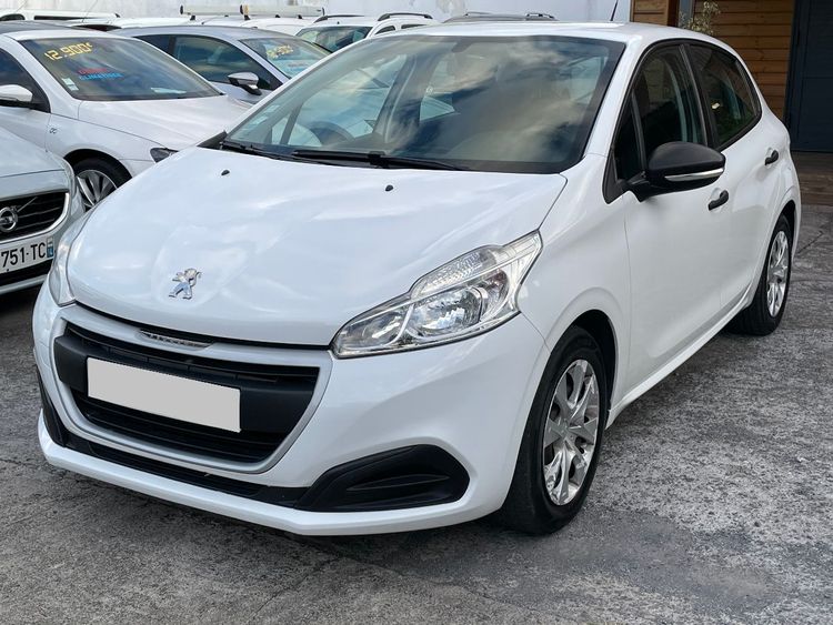 voiture occasion PEUGEOT 208 à la Réunion disponible sur noutlauto.re