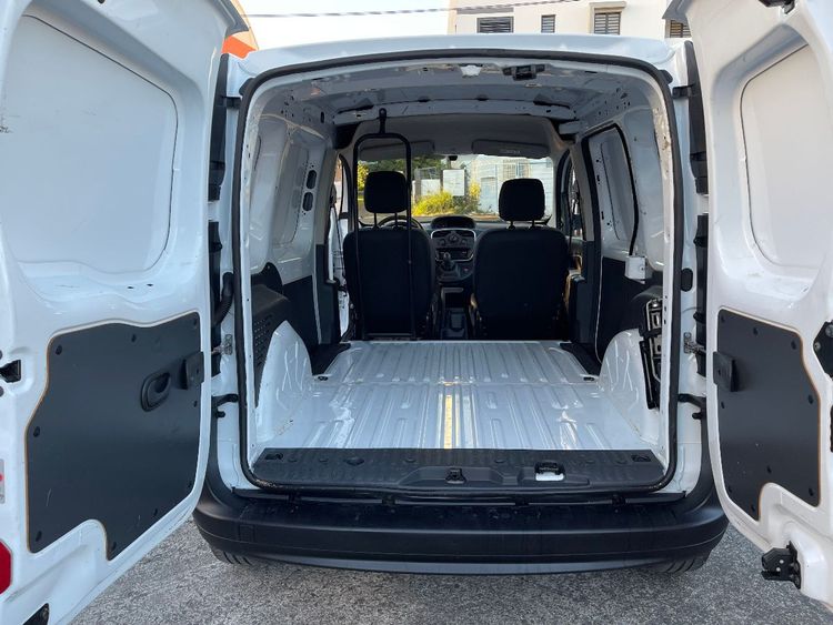 voiture occasion RENAULT KANGOO à la Réunion disponible sur noutlauto.re