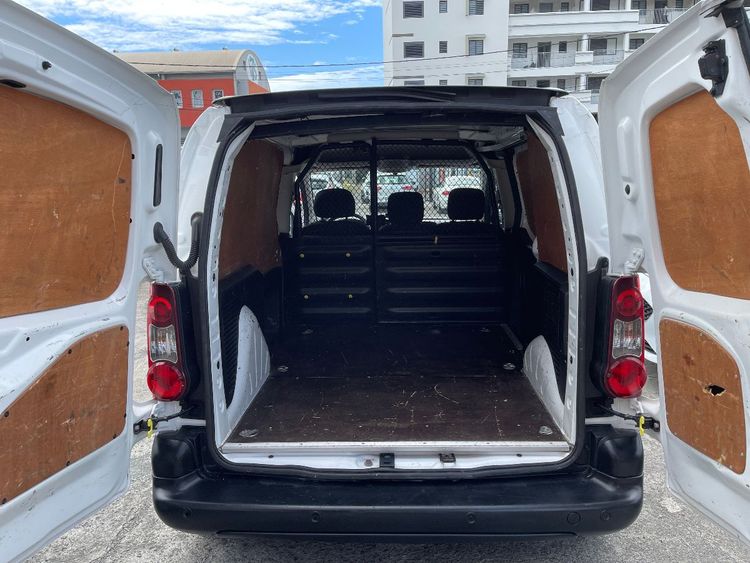 voiture occasion CITROEN BERLINGO à la Réunion disponible sur noutlauto.re