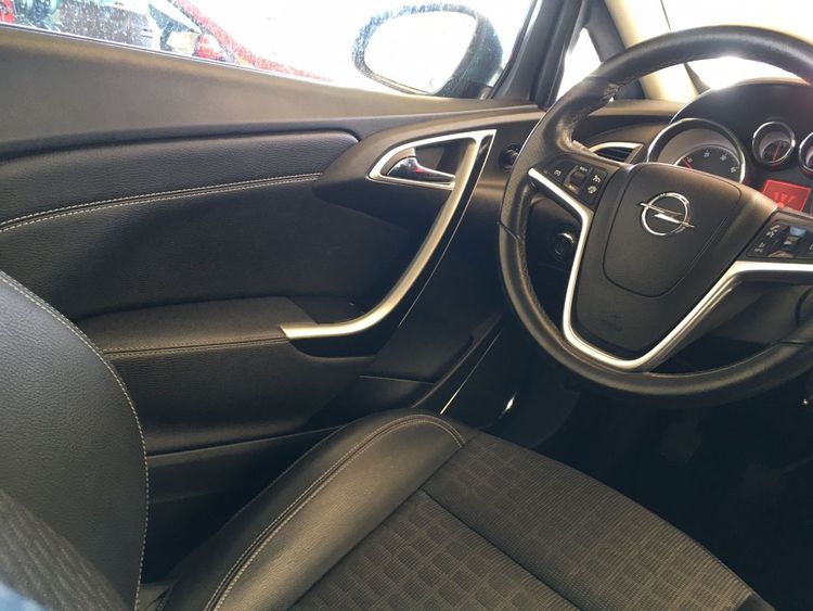 voiture occasion OPEL ASTRA à la Réunion disponible sur noutlauto.re