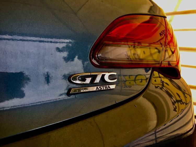voiture occasion OPEL ASTRA à la Réunion disponible sur noutlauto.re