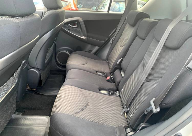 voiture occasion TOYOTA RAV4 à la Réunion disponible sur noutlauto.re