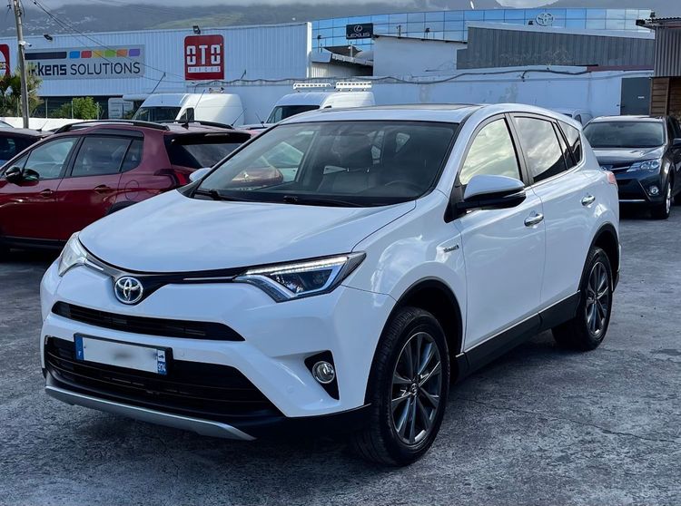 voiture occasion TOYOTA RAV4 à la Réunion disponible sur noutlauto.re