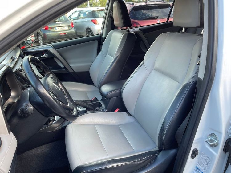 voiture occasion TOYOTA RAV4 à la Réunion disponible sur noutlauto.re