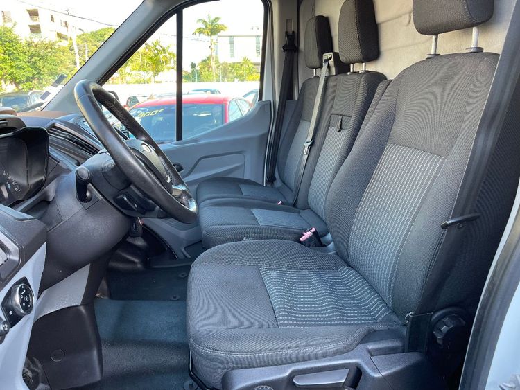 voiture occasion FORD TRANSIT à la Réunion disponible sur noutlauto.re