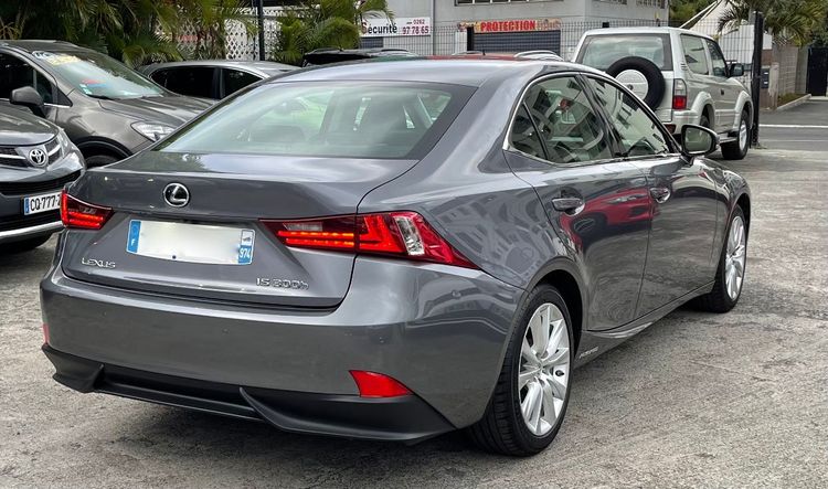voiture occasion LEXUS IS à la Réunion disponible sur noutlauto.re