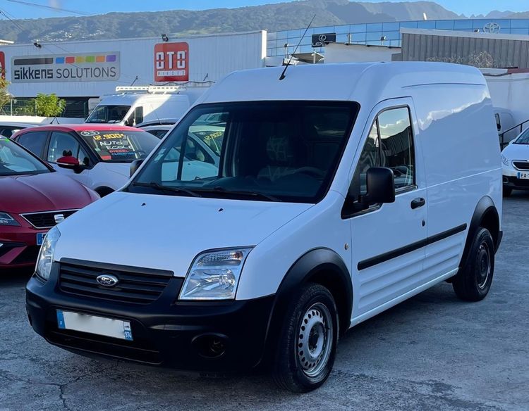 voiture occasion FORD TRANSIT CONNECT à la Réunion disponible sur noutlauto.re