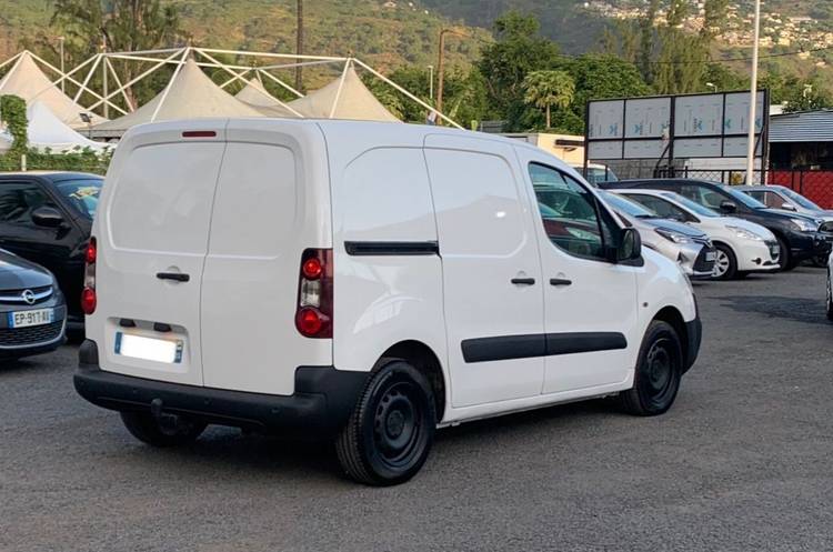 voiture occasion PEUGEOT PARTNER à la Réunion disponible sur noutlauto.re