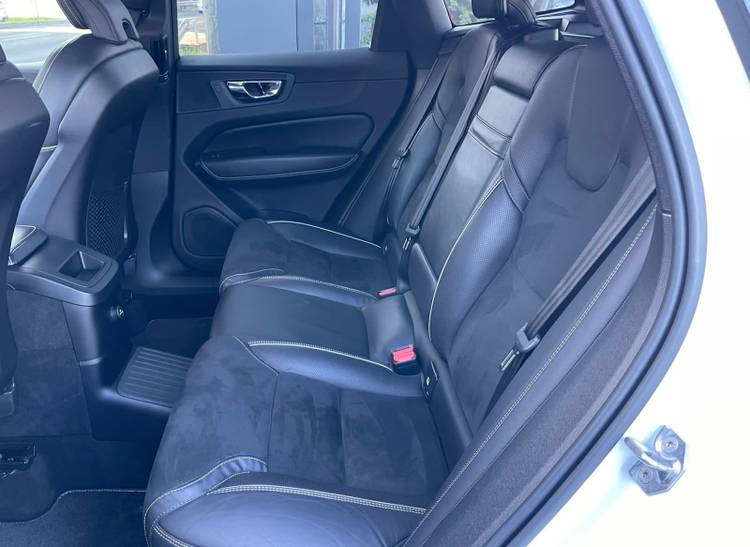 voiture occasion VOLVO XC 60 à la Réunion disponible sur noutlauto.re