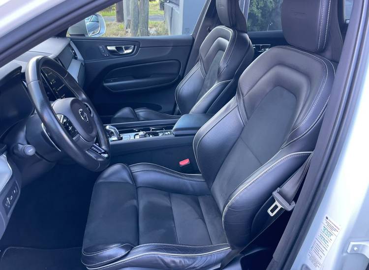 voiture occasion VOLVO XC 60 à la Réunion disponible sur noutlauto.re