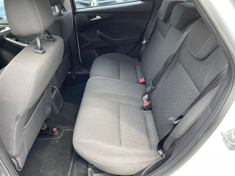 voiture occasion FORD FOCUS à la Réunion disponible sur noutlauto.re