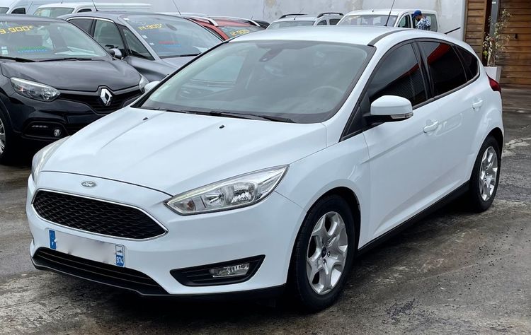 voiture occasion FORD FOCUS à la Réunion disponible sur noutlauto.re