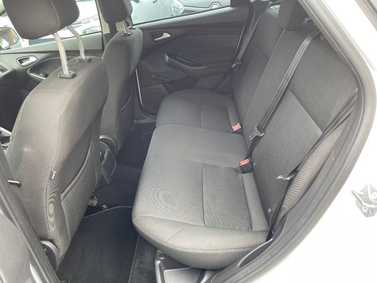 voiture occasion FORD FOCUS à la Réunion disponible sur noutlauto.re