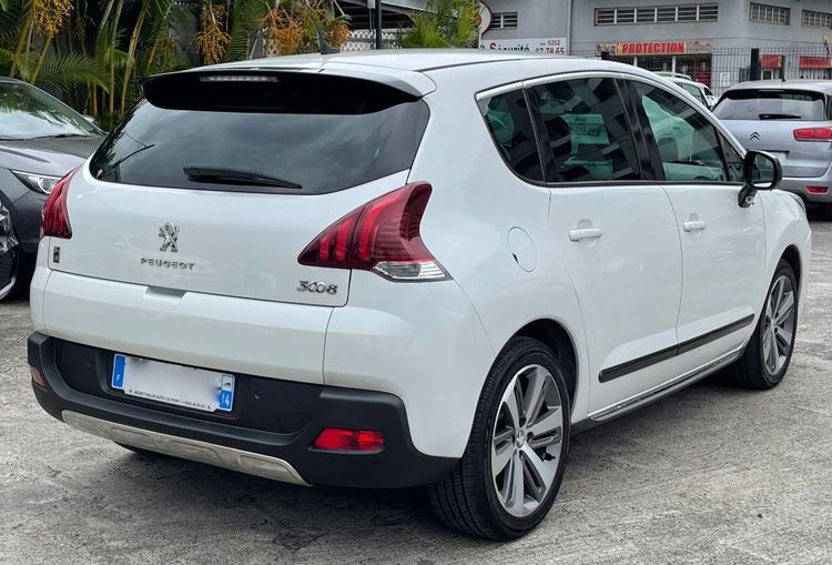 voiture occasion PEUGEOT 3008 à la Réunion disponible sur noutlauto.re