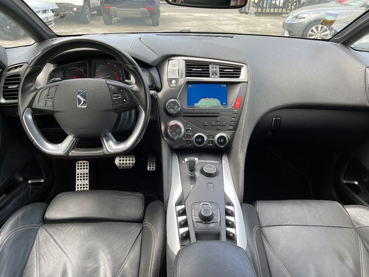 voiture occasion CITROEN DS5 à la Réunion disponible sur noutlauto.re