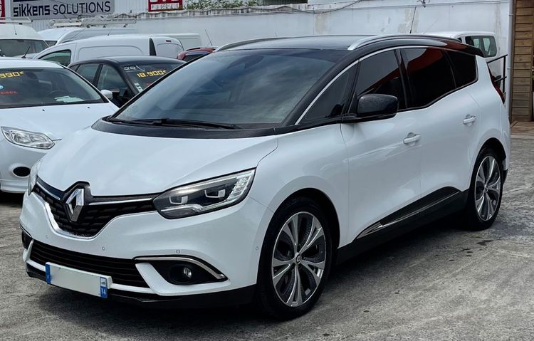 voiture occasion RENAULT GRAND SCENIC à la Réunion disponible sur noutlauto.re