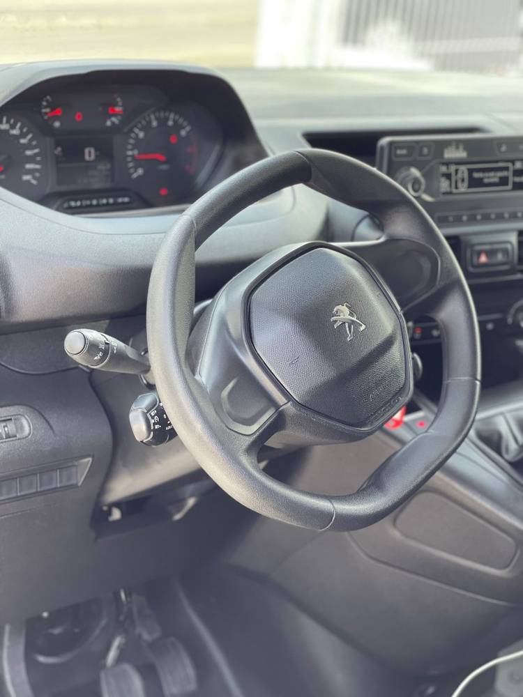 voiture occasion PEUGEOT PARTNER à la Réunion disponible sur noutlauto.re