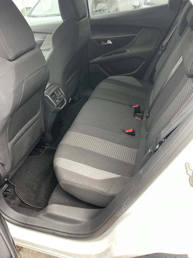voiture occasion PEUGEOT 3008 à la Réunion disponible sur noutlauto.re