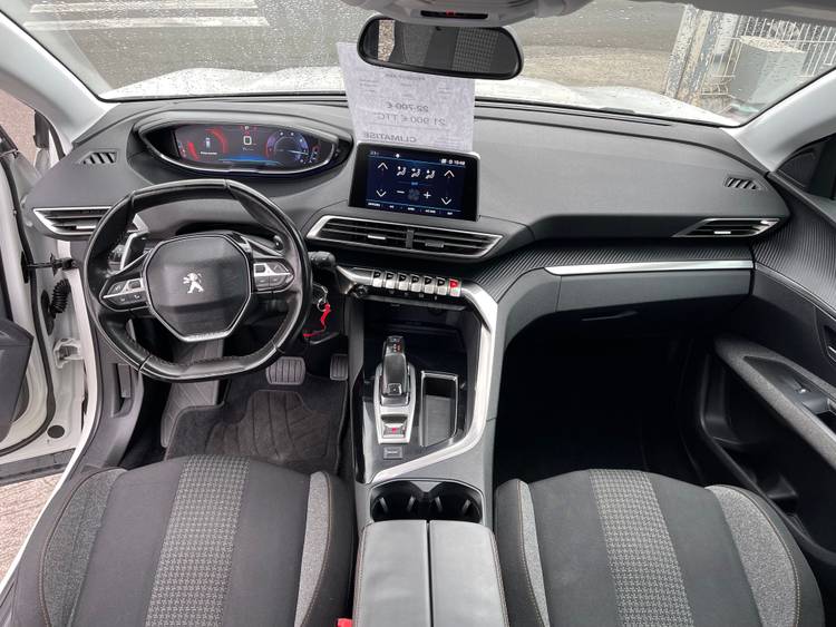 voiture occasion PEUGEOT 3008 à la Réunion disponible sur noutlauto.re