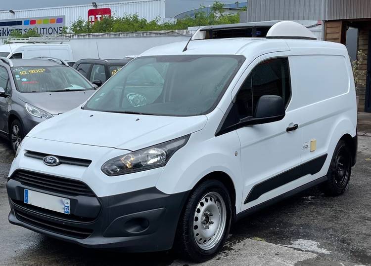 voiture occasion FORD TRANSIT CONNECT à la Réunion disponible sur noutlauto.re