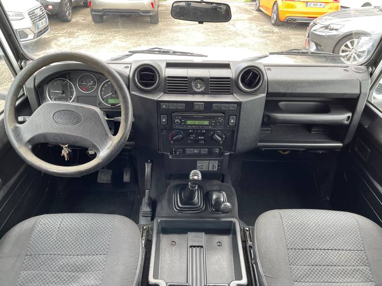 voiture occasion LAND ROVER DEFENDER à la Réunion disponible sur noutlauto.re