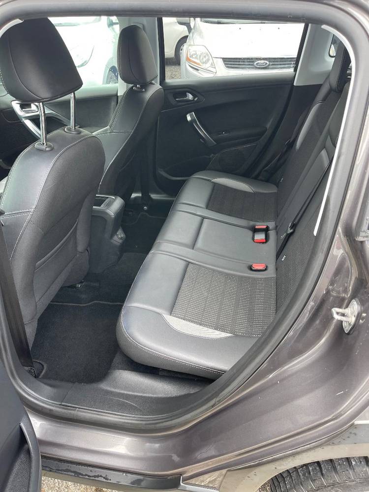voiture occasion PEUGEOT 2008 à la Réunion disponible sur noutlauto.re