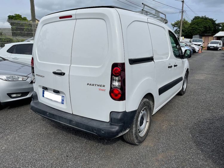 voiture occasion PEUGEOT PARTNER à la Réunion disponible sur noutlauto.re