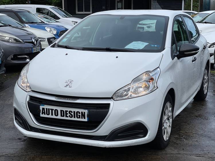 voiture occasion PEUGEOT 208 à la Réunion disponible sur noutlauto.re