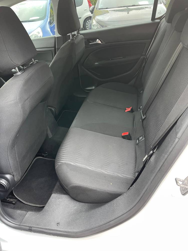 voiture occasion PEUGEOT 308 à la Réunion disponible sur noutlauto.re