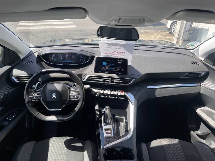 voiture occasion PEUGEOT 3008 à la Réunion disponible sur noutlauto.re