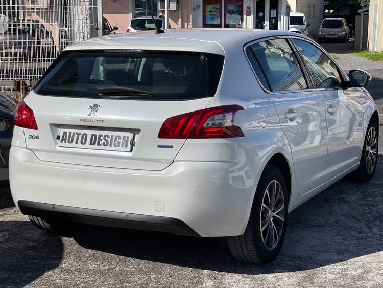voiture occasion PEUGEOT 308 à la Réunion disponible sur noutlauto.re