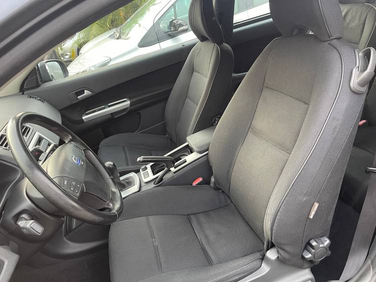 voiture occasion VOLVO C 30 à la Réunion disponible sur noutlauto.re