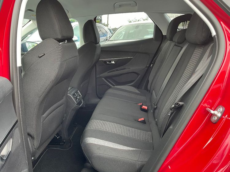 voiture occasion PEUGEOT 3008 à la Réunion disponible sur noutlauto.re