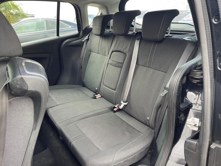 voiture occasion FORD B-MAX à la Réunion disponible sur noutlauto.re