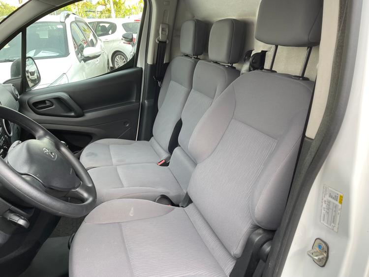 voiture occasion PEUGEOT PARTNER à la Réunion disponible sur noutlauto.re