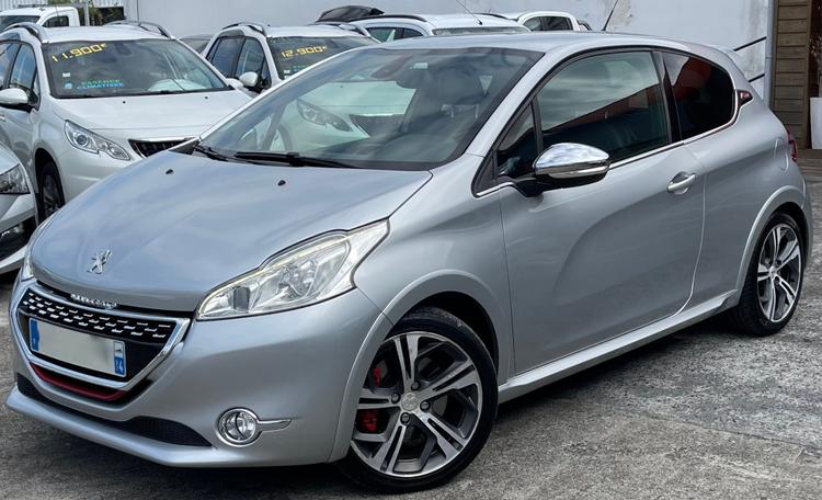 voiture occasion PEUGEOT 208 à la Réunion disponible sur noutlauto.re