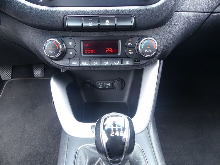 voiture occasion KIA CEE-D à la Réunion disponible sur noutlauto.re