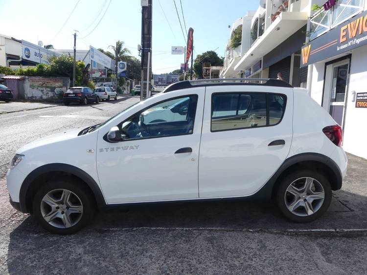 voiture occasion DACIA SANDERO à la Réunion disponible sur noutlauto.re