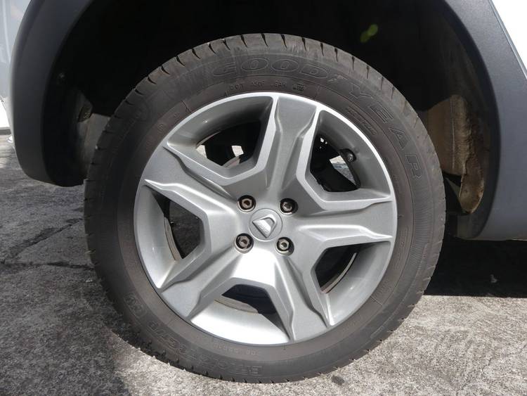 voiture occasion DACIA SANDERO à la Réunion disponible sur noutlauto.re