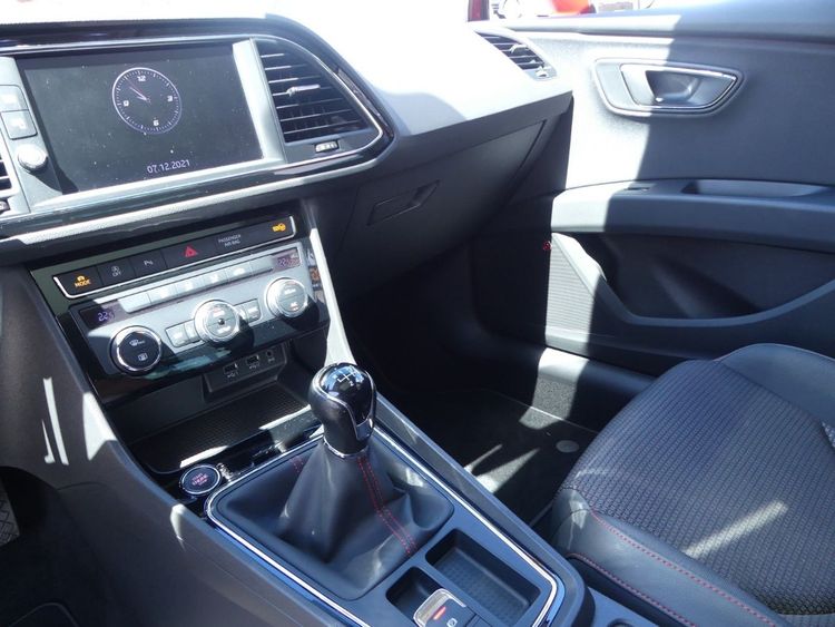 voiture occasion SEAT LEON à la Réunion disponible sur noutlauto.re
