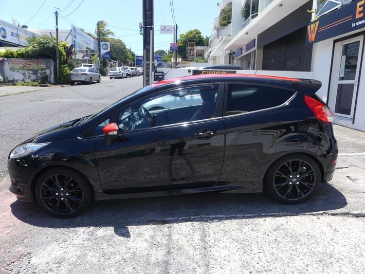 voiture occasion FORD FIESTA à la Réunion disponible sur noutlauto.re