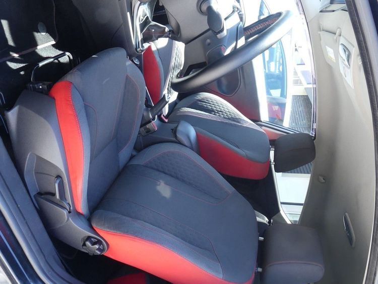 voiture occasion FORD FIESTA à la Réunion disponible sur noutlauto.re