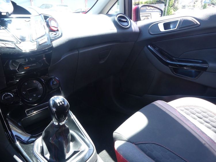 voiture occasion FORD FIESTA à la Réunion disponible sur noutlauto.re