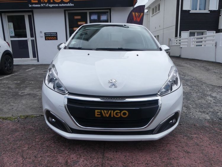 voiture occasion PEUGEOT 208 à la Réunion disponible sur noutlauto.re