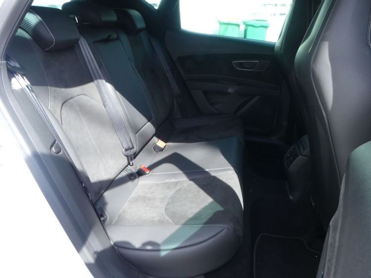 voiture occasion SEAT LEON à la Réunion disponible sur noutlauto.re